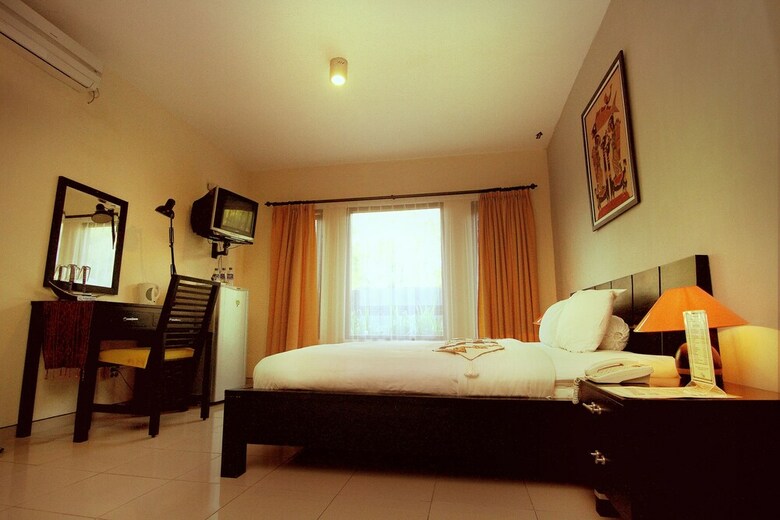 Puri Chorus Hotel