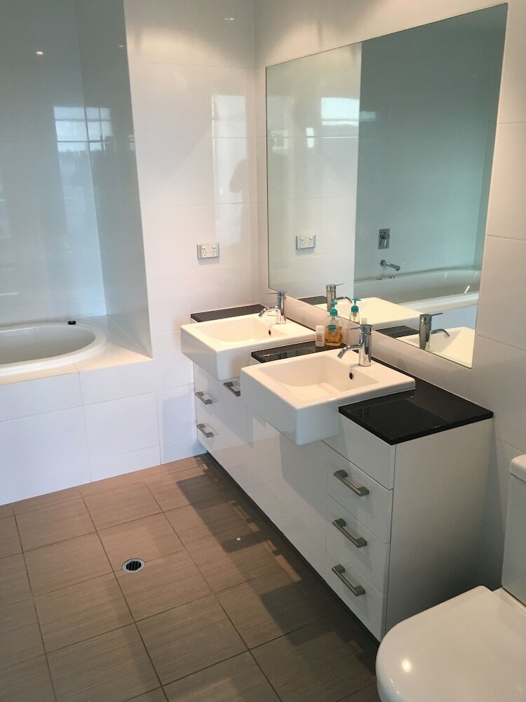 Apartamentos City Escape 3bd In Adelaides East End 7