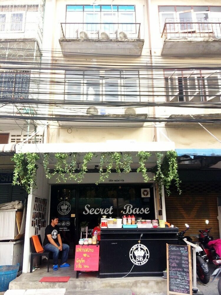 Hostal Caf� And Bar Secret Base