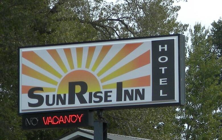 Sunrise Inn Hotel