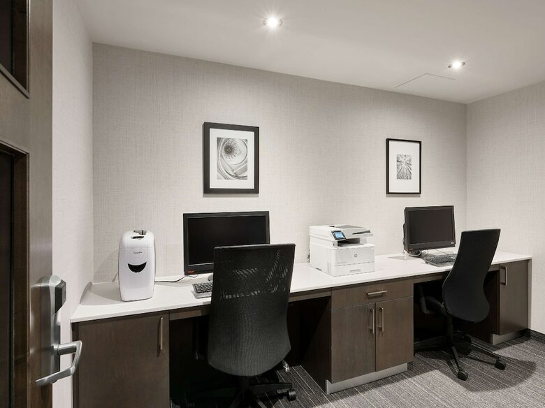Hotel Hampton Inn & Suites By Hilton Quebec City /saint-romuald
