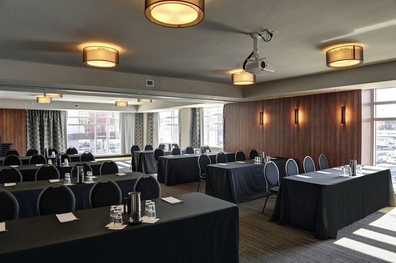 Hotel Hampton Inn & Suites By Hilton Quebec City /saint-romuald