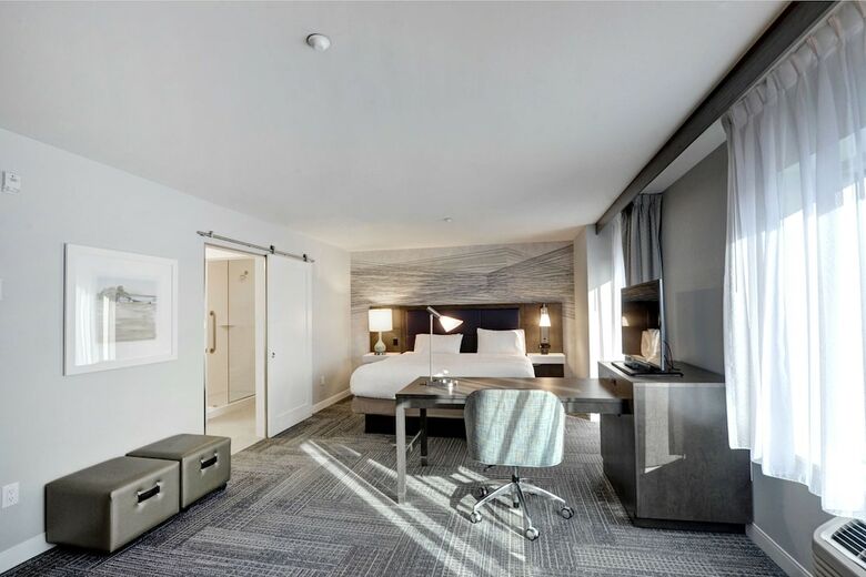Hotel Hampton Inn & Suites By Hilton Quebec City /saint-romuald