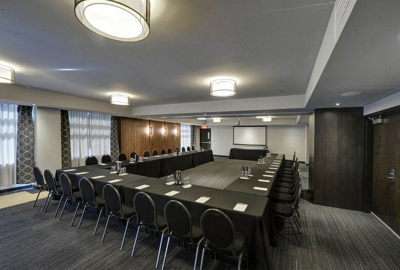 Hotel Hampton Inn & Suites By Hilton Quebec City /saint-romuald