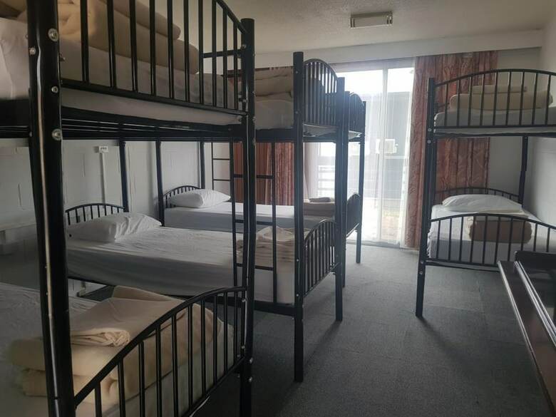 Snow Season Motor Inn
