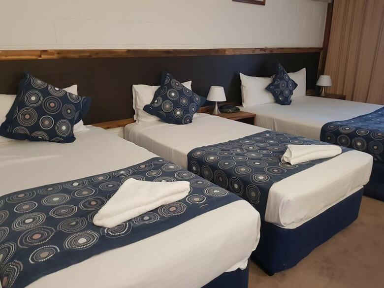 Snow Season Motor Inn