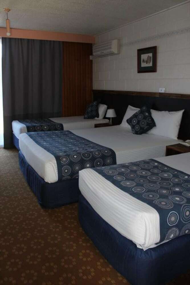 Snow Season Motor Inn