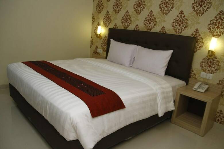 Hotel Hersya Front One Inn Surabaya