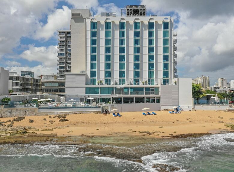 Serafina Beach Hotel