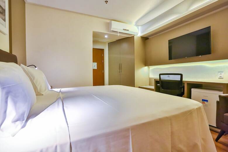 Hotel Holiday Inn Goiania
