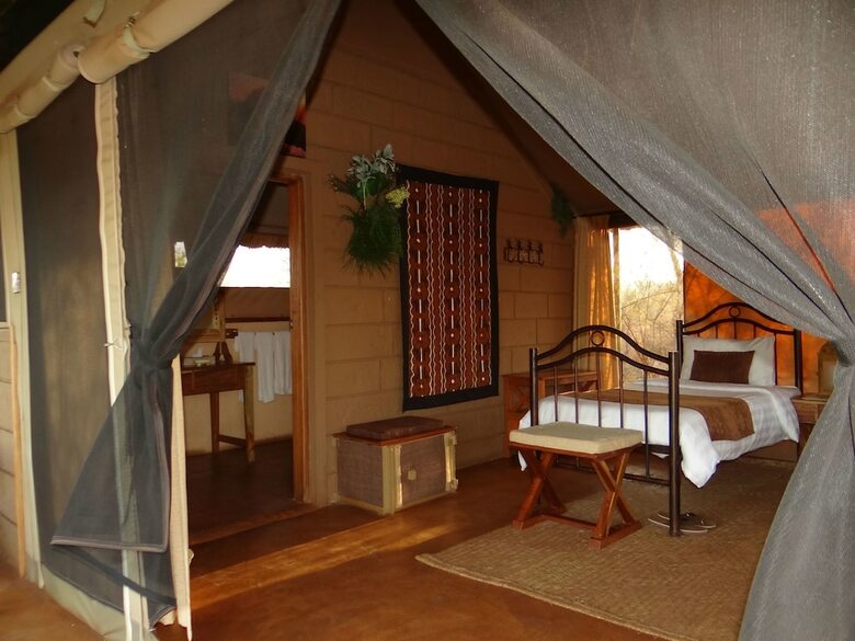 Ikweta Safari Camp