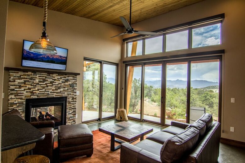 Royal Gorge Cabins