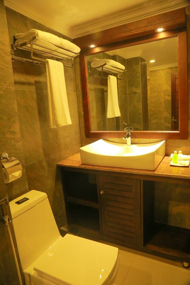 Galaxy Grand Hotel