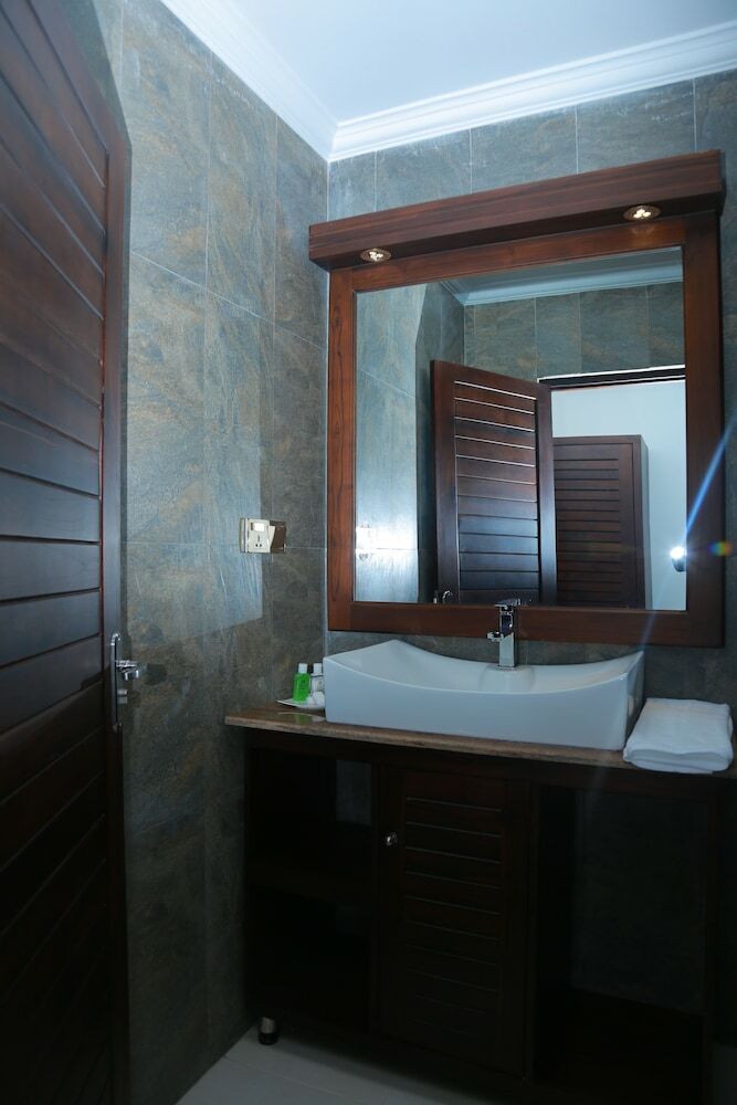 Galaxy Grand Hotel