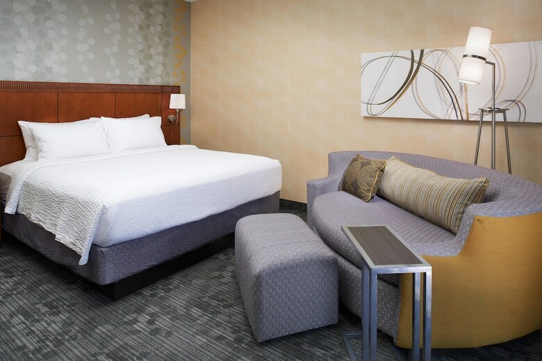 Hotel Courtyard By Marriott Detroit Dearborn