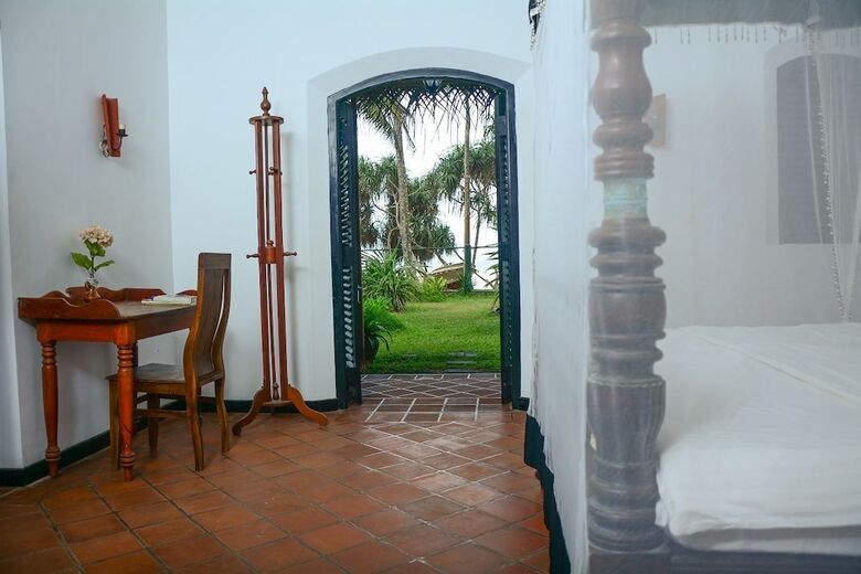 Hotel Villa Tissa Beach Resort