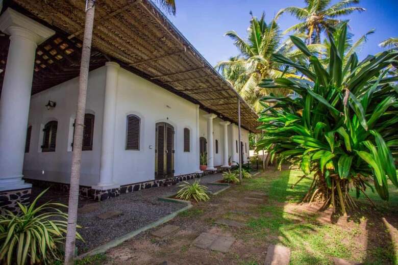 Hotel Villa Tissa Beach Resort