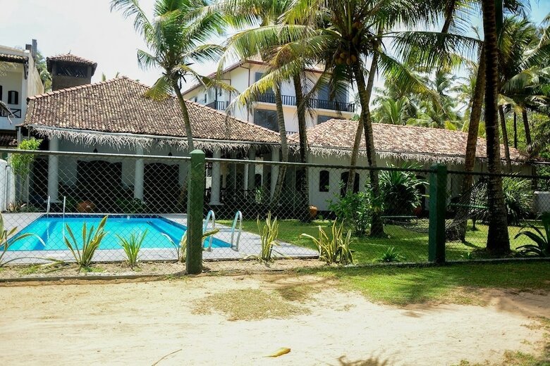 Hotel Villa Tissa Beach Resort