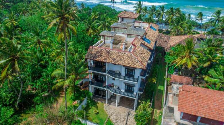 Hotel Villa Tissa Beach Resort