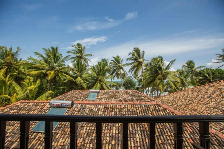 Hotel Villa Tissa Beach Resort