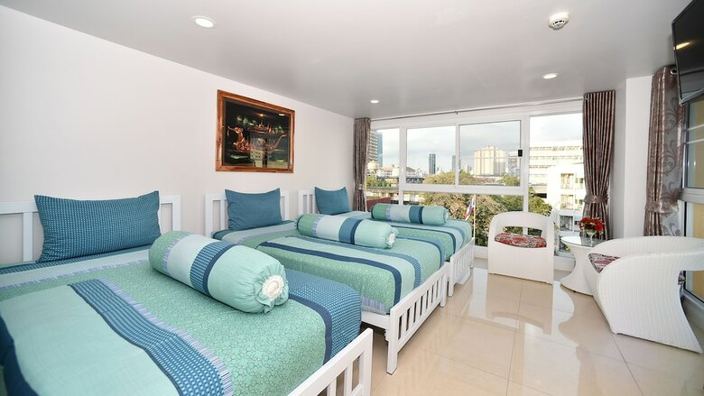 Parvena Hotel