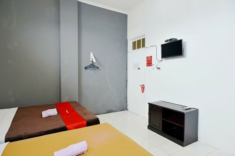 Hotel Zen Rooms Basic Near Pasar Baru