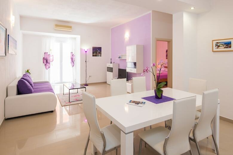 Apartments Villa Kolar
