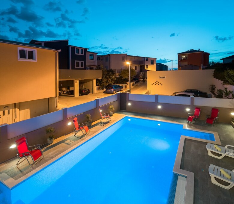 Apartments Villa Kolar