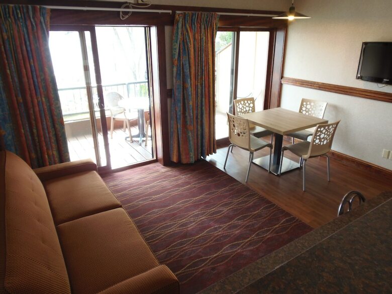 Hotel Surfside On The Lake
