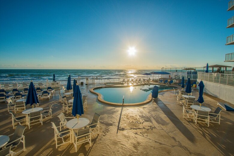 Sea Club IV