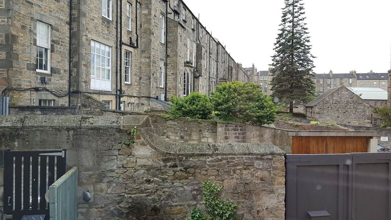 Charming Apartments Edinburgh