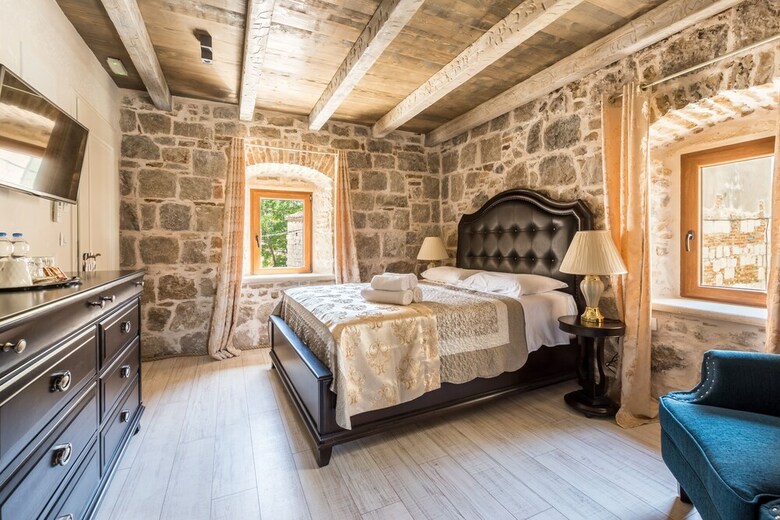 Hotel Heritage Palace Varos