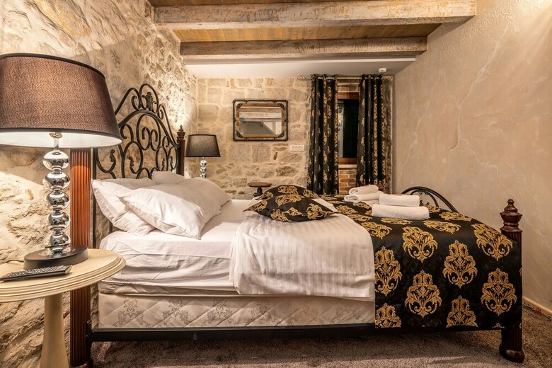 Hotel Heritage Palace Varos