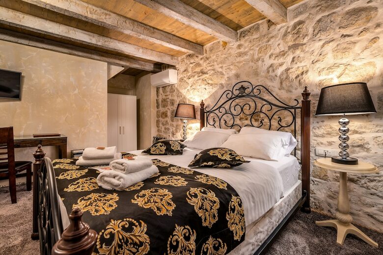 Hotel Heritage Palace Varos