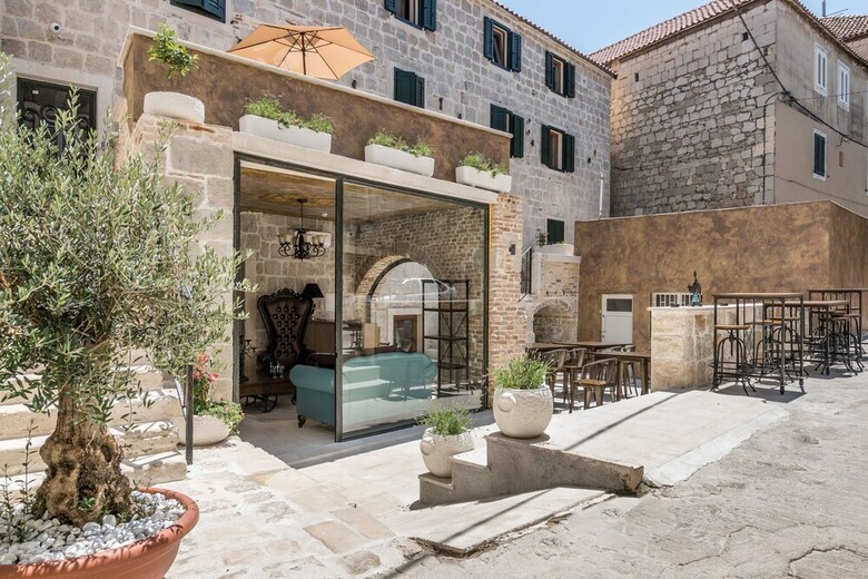 Hotel Heritage Palace Varos