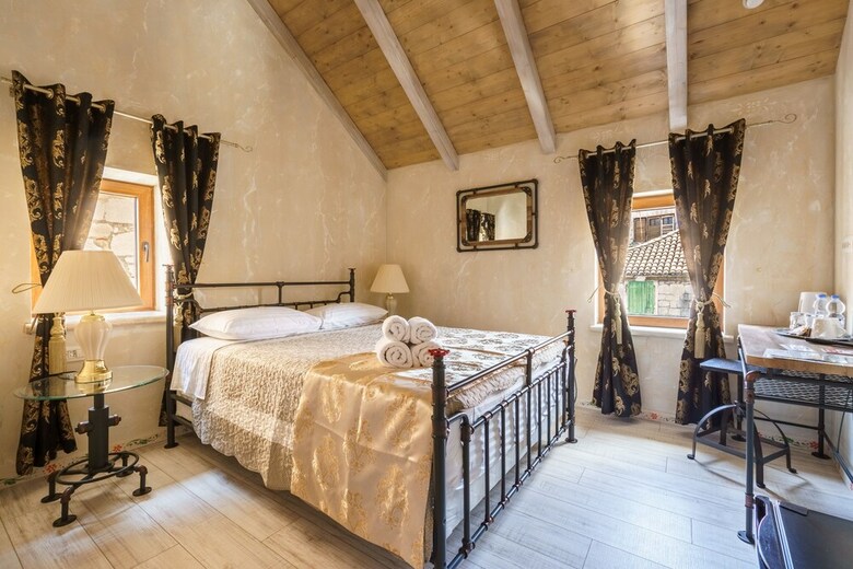 Hotel Heritage Palace Varos