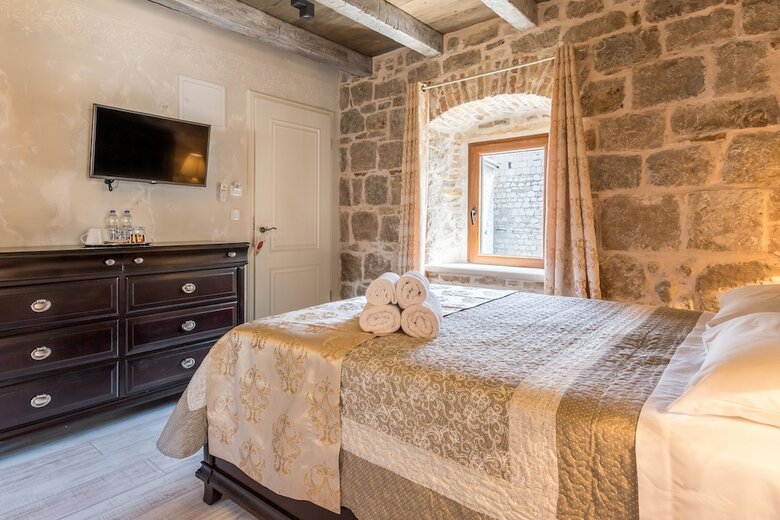 Hotel Heritage Palace Varos