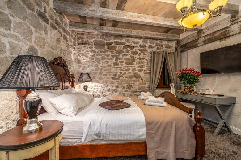 Hotel Heritage Palace Varos