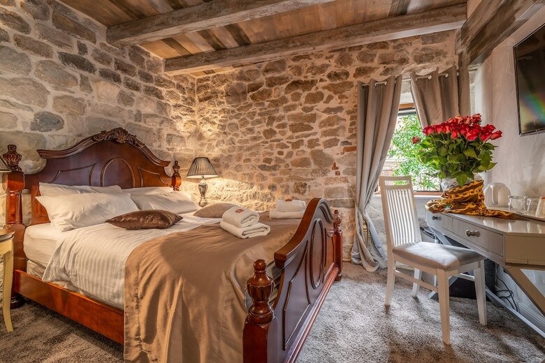Hotel Heritage Palace Varos