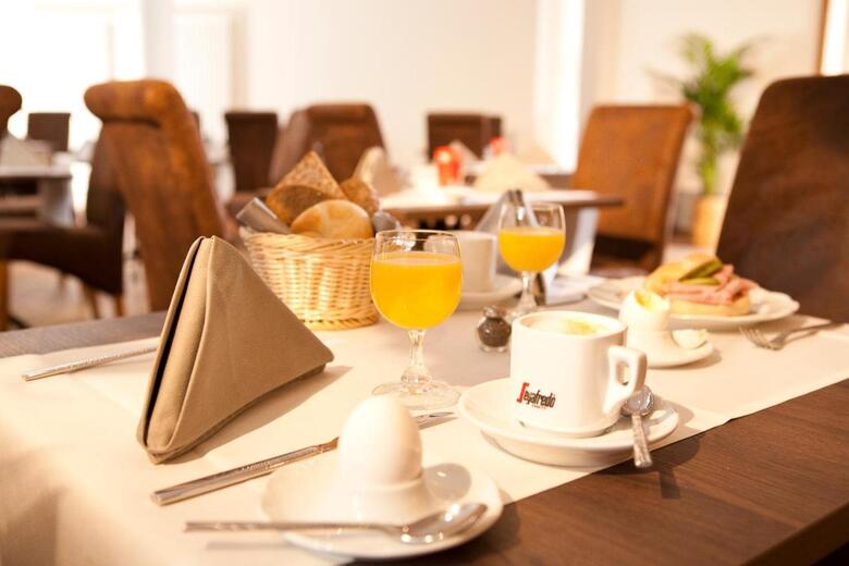 Hotel R�merstadt