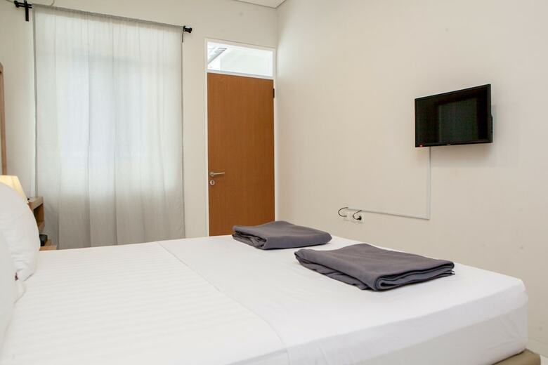 Hotel Reddoorz @ Bukit Dago