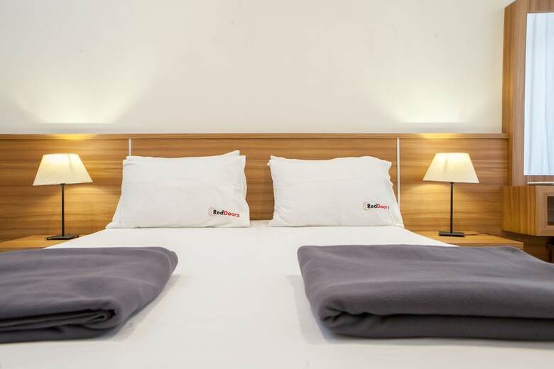 Hotel Reddoorz @ Bukit Dago