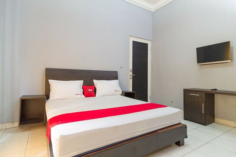 Hotel Reddoorz Near Kebun Raya Bogor