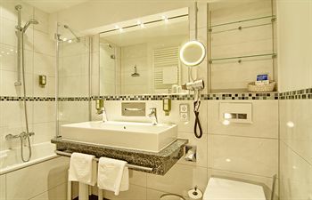 Alm- & Wellnesshotel Alpenhof
