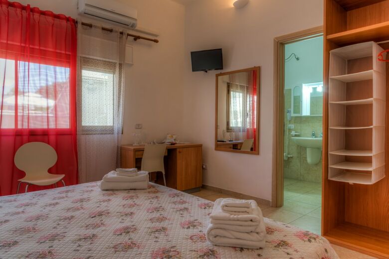 Hotel Aquarium Residence