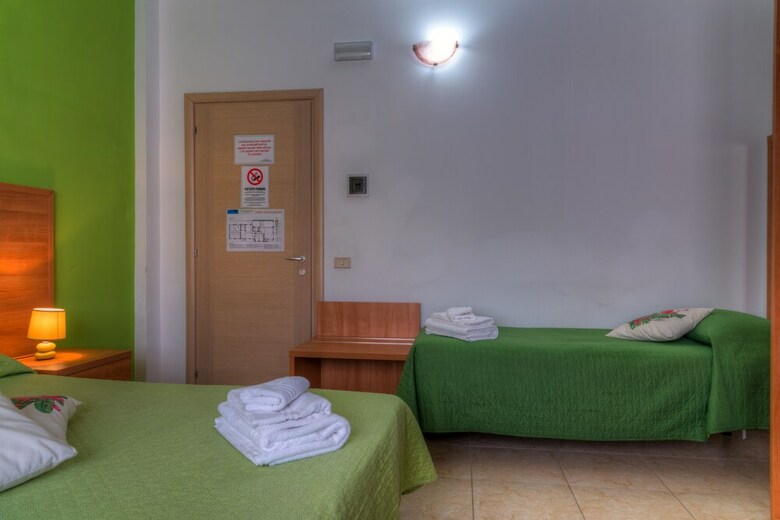 Hotel Aquarium Residence