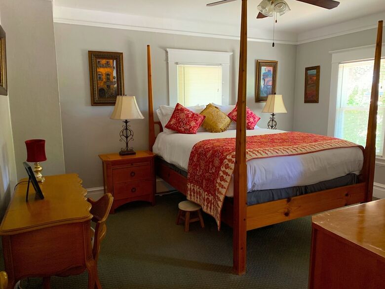 Bed & Breakfast Bordeaux Inn Lodi