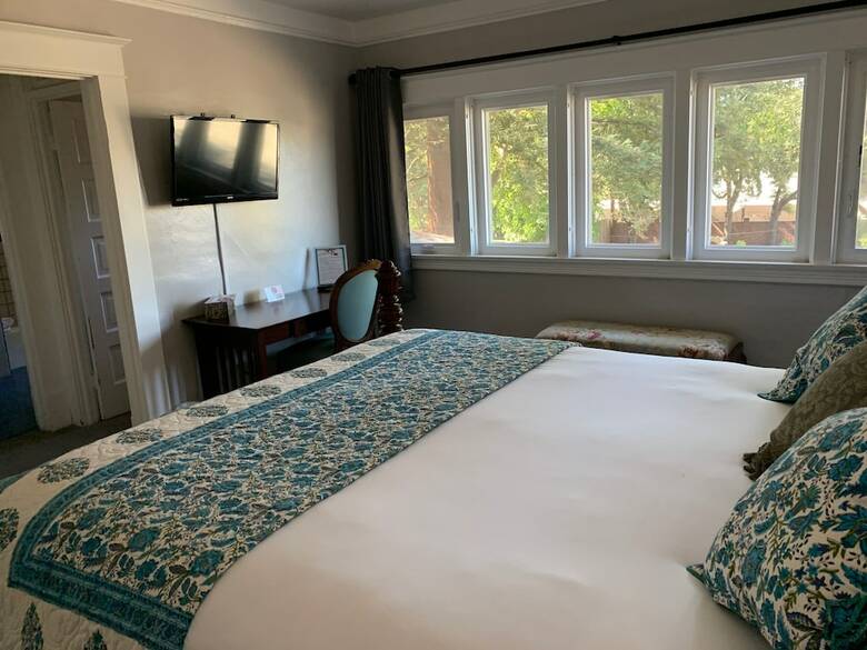 Bed & Breakfast Bordeaux Inn Lodi