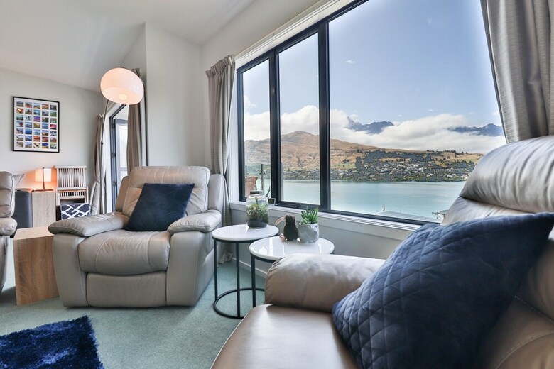 Amazing Queenstown Luxury Apartment
