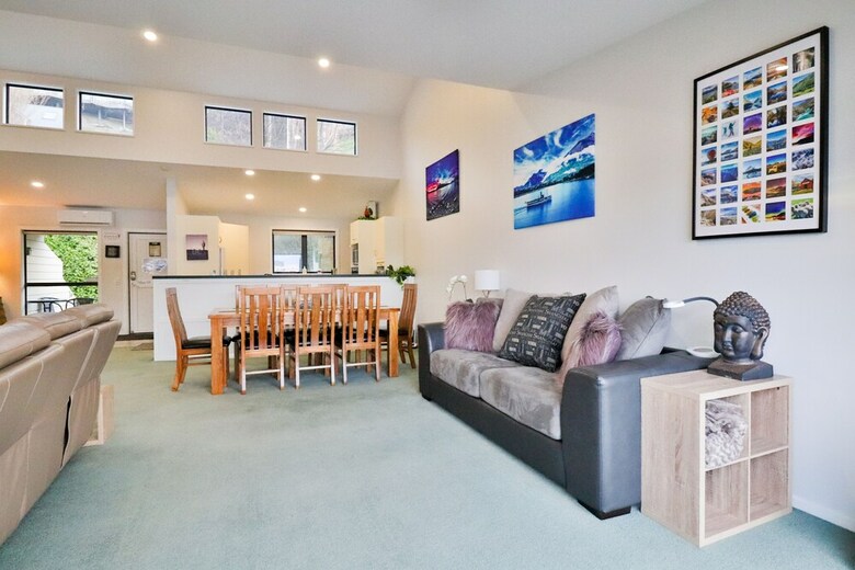 Amazing Queenstown Luxury Apartment